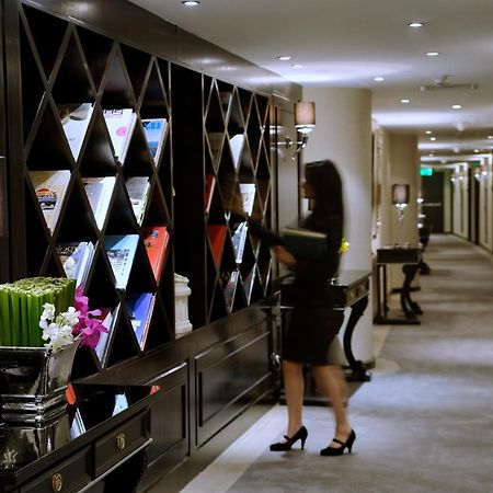 Sun City Hotel - The Gabriel Каир Экстерьер фото A hotel maid in Singapore